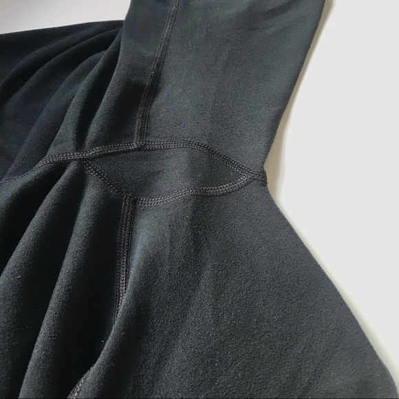 Under Armour Perfect Tight Crop Legging | Black - Picture 9 of 9